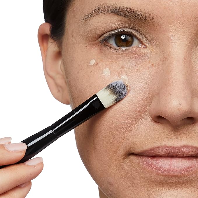 No7 Hydraluminous Concealer - Shade 3 - Full-Coverage Under Eye Concealer for Dark Circles with Caffeine & Ceramides - Hydrating & Brightening Concealer for Dark Under Eye Area (3.9ml)